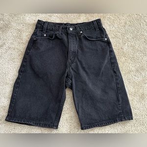 Vintage Black Levi’s 550 Shorts